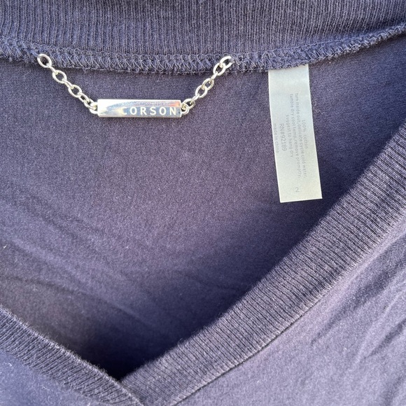 Corson Long Sleeve Women’s Shirt, size 2 (most likely fits size 16-20). - Picture 3 of 5